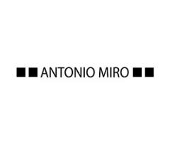 Antonio Miró henkilökohtaisia ​​lahjoja ja esineitä